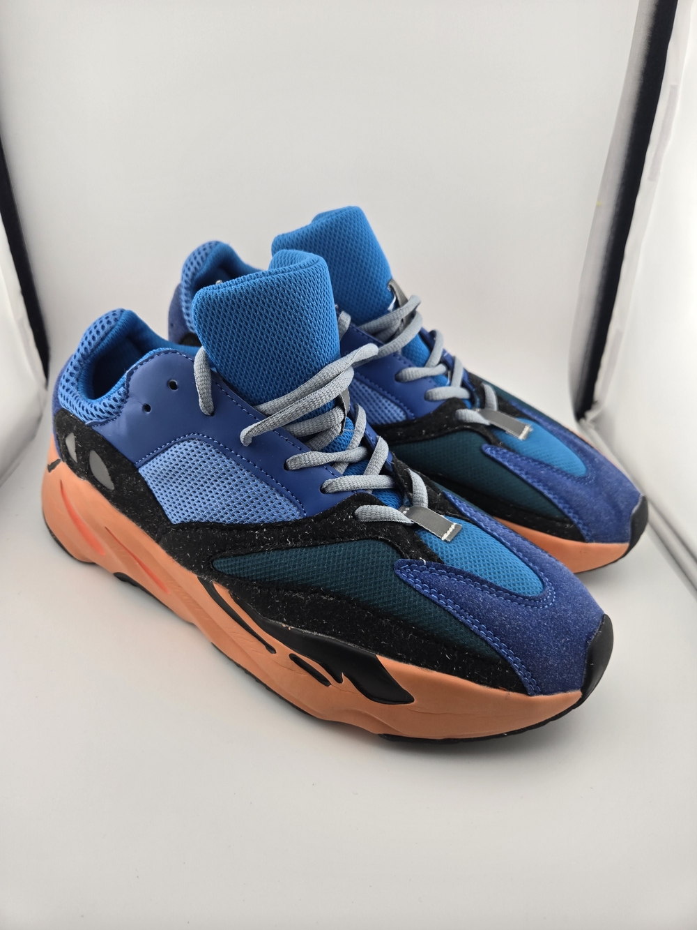 Adidas Yeezy Boost 700 Bright Blue Sneakers GZ0541 Blue/Orange Men's Size 9.5
